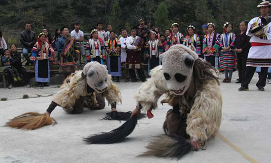 國(guó)家級(jí)非遺熊貓舞已有百年歷史 如今僅有4人能跳